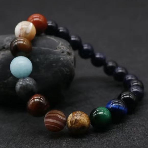 Planetary gemstone bracelet - Picture 10 of 14